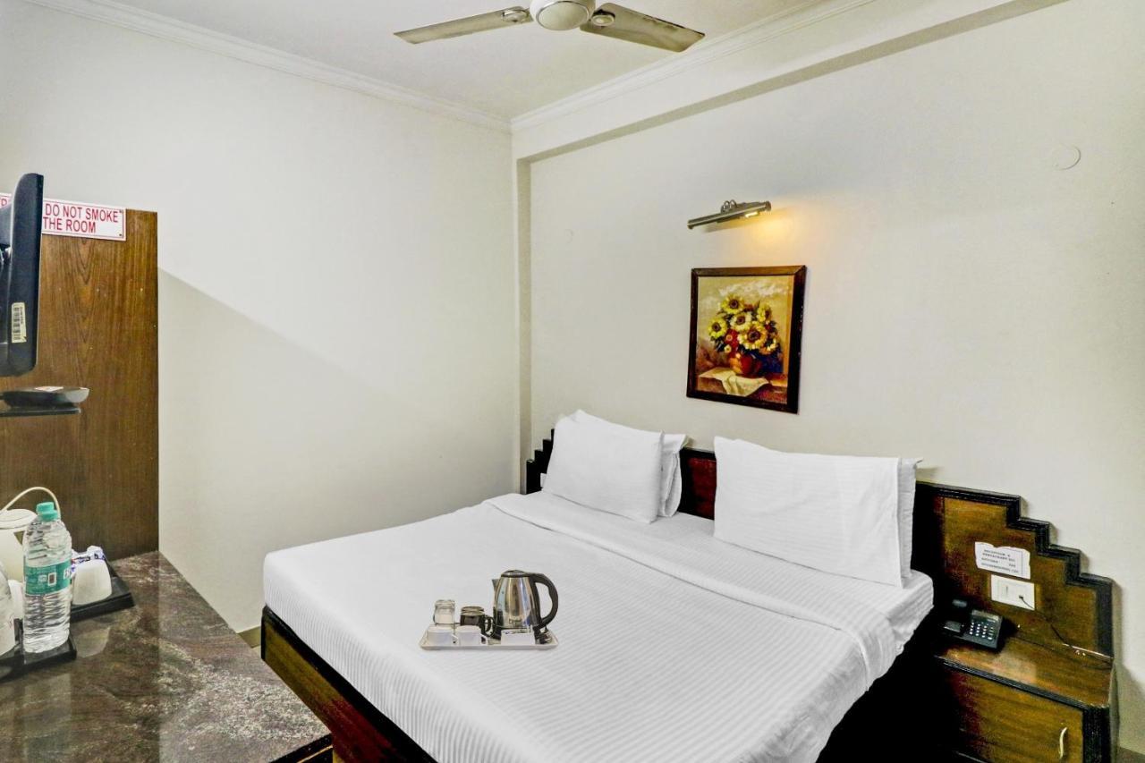 מלון ניו דלהי Townhouse 517 La Sapphire Near Delhi Airport מראה חיצוני תמונה